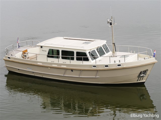 Barkas 11.00 Open Kuip - 3 Cabin